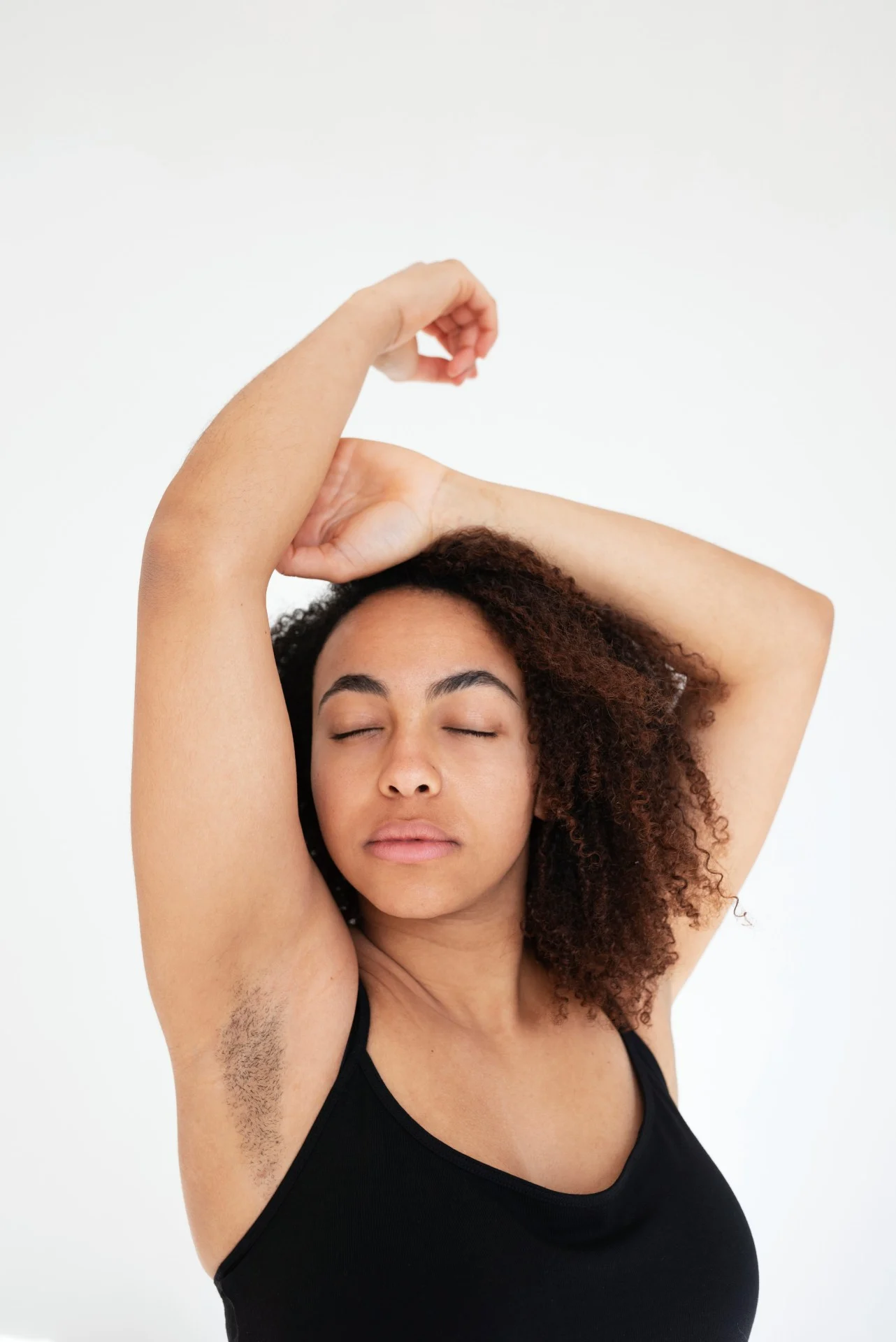 dark underarm hair